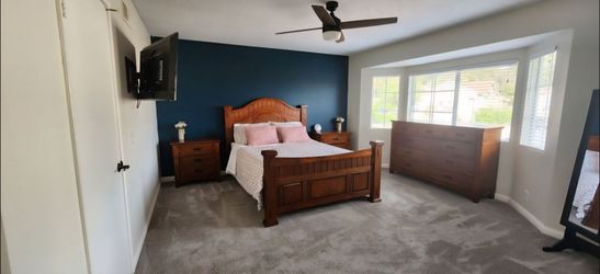 Queen bedroom set