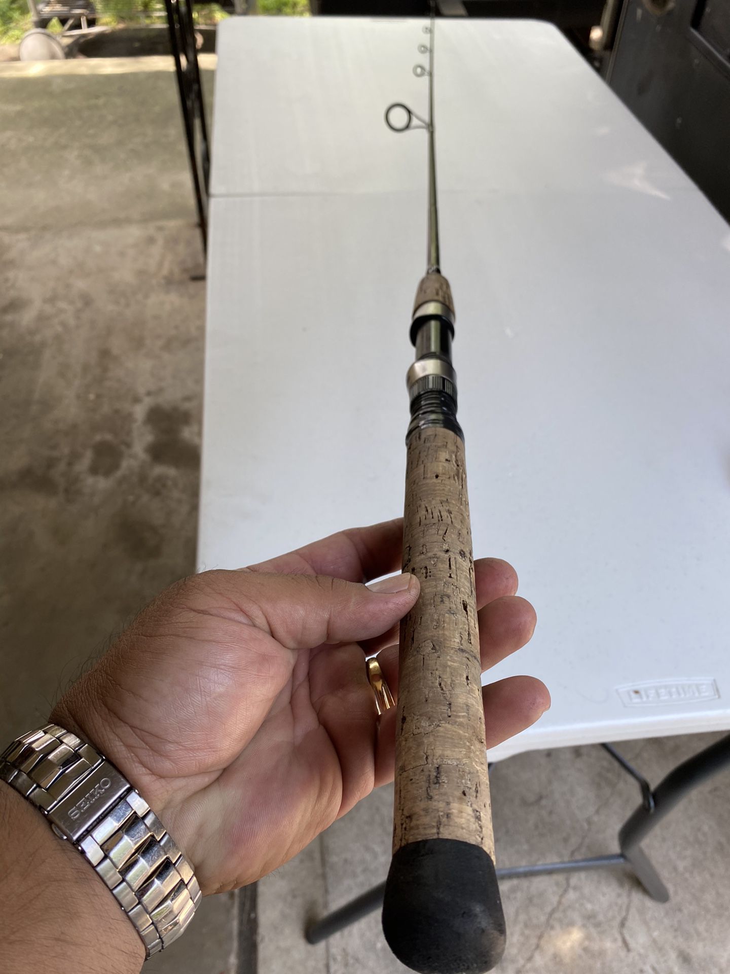 Castaway spinning Rod $25 cash all eyes perfect