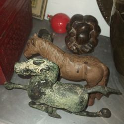 2 Horse Cast Iron.