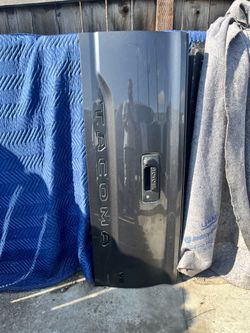 Toyota Tailgate Part