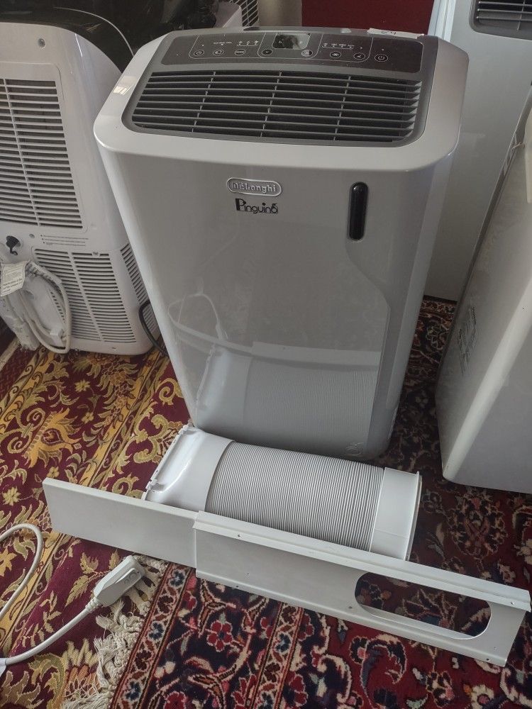 Delonghi 12000 BTU Portable AC