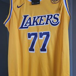 Luka Doncic Jersey Lakers 2XL $50 Firm On Price