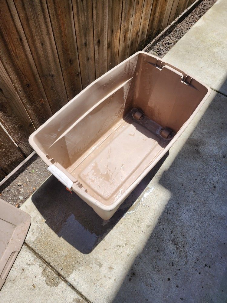 Outside Tote. 