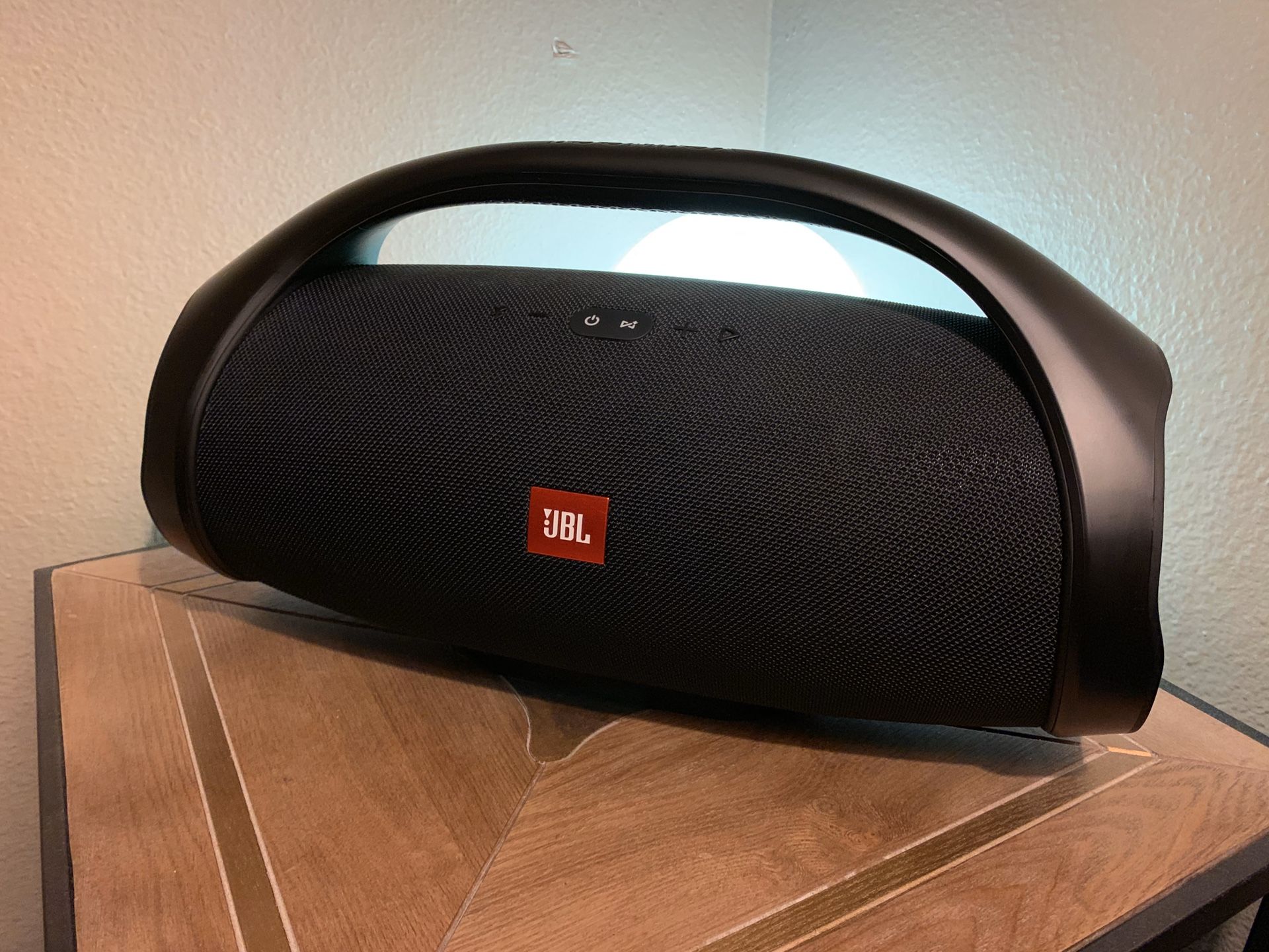 JBL Boombox charger & box included 290 FIRM for Sale in Huntington