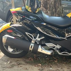 CAN-AM Spyder