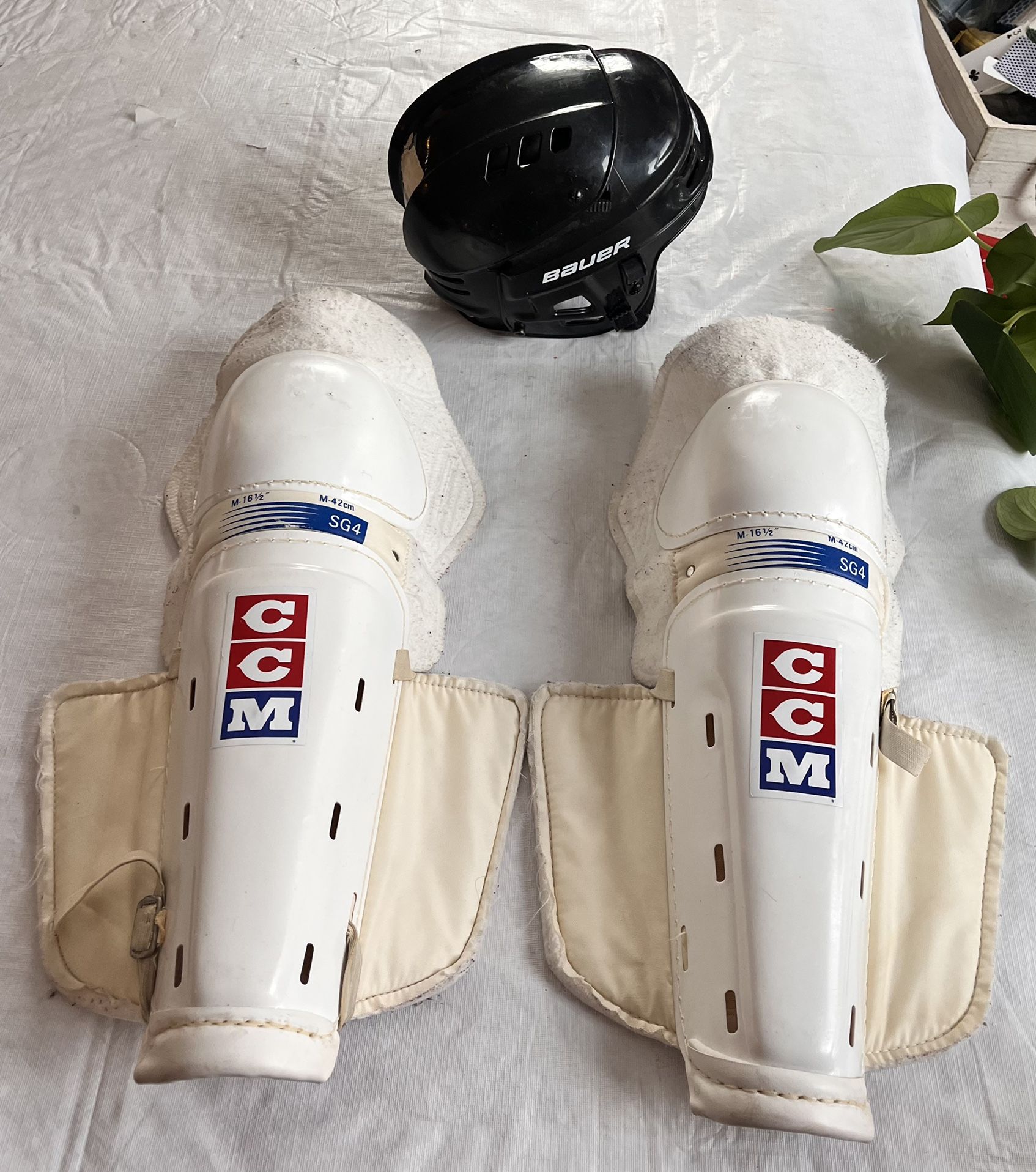 CCM SG2 Vintage Ice Hockey Shin Pads 16.5" & Bauer XS Hockey Helmet