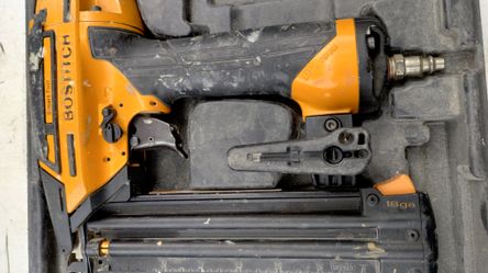 Bosch Nail GUN