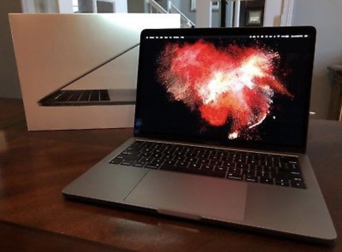 !!TODAY ONLY Need to pay Rent !! MacBook 2018 brand new. Please be cashapp, or apple pay ready serious buyers only !!