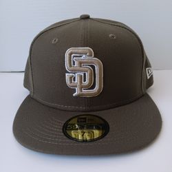 San Diego Padres New Era 59Fifty 2017 Military Green Fitted Cap 