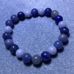 Blue Beaded Stretch Bracelet with Gradient Design