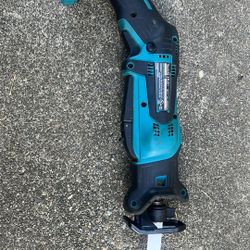 Makita 18V Reciprocating Saw XRJ01