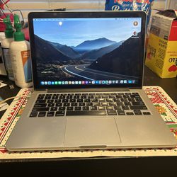 Apple MacBook Pro A1502-13.3”-2.7ghz,256gb,8gb,Webcam,Wireless-2015