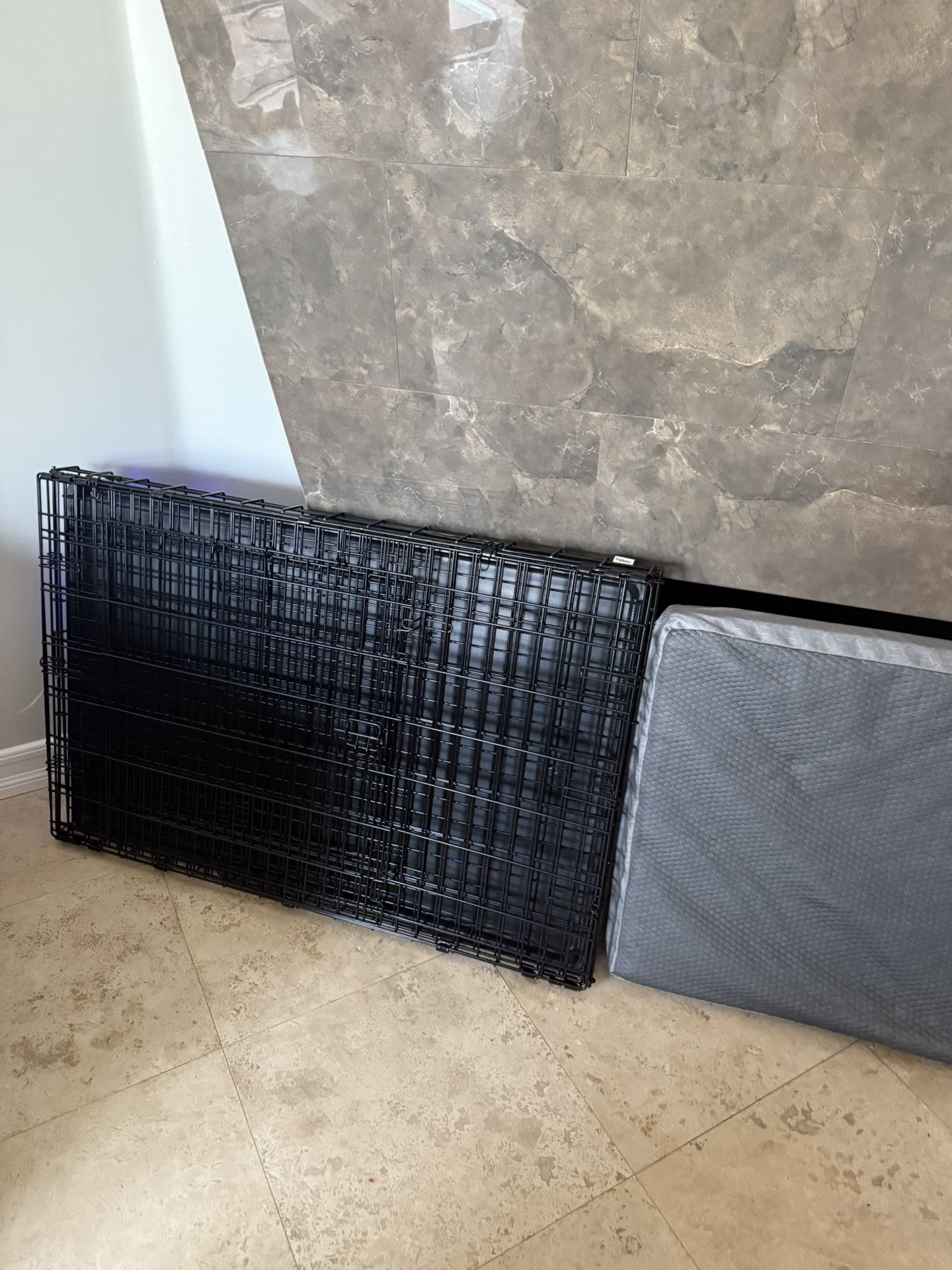 New Dog Crate And Pad 