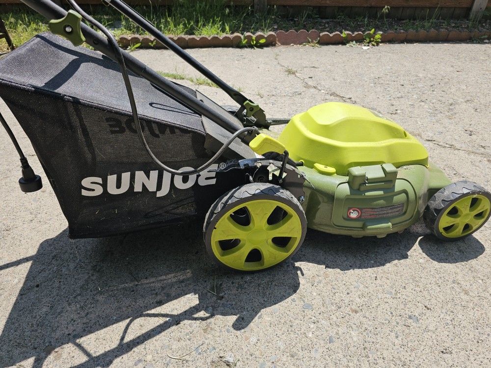 Electric Lawn Mower