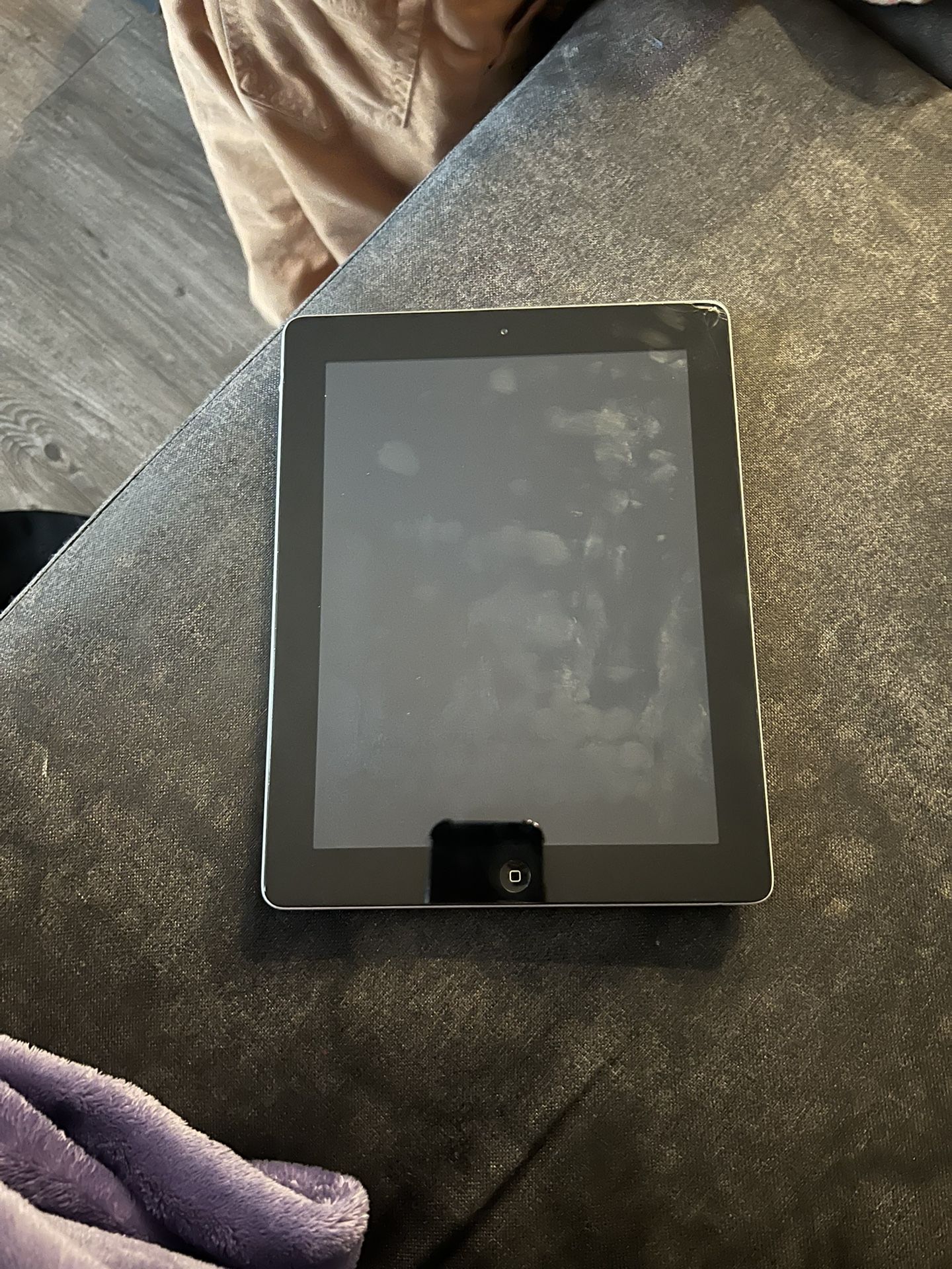 iPad Second Generation WiFi And Cellular