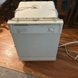 Kenmore Dishwasher - Works