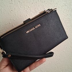 Michael Kors Black phone zipper wallet