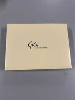 GIGI New York Zip Wallet