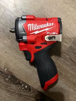 Milwaukee M12 Fuel 3/8 Stubby Impact Wrench