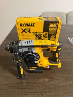 🧰🛠 Dewalt Hammer Drill 20V (Tool-Only)