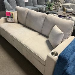 Sleeper sofa!😍✅🎉 Easy financing! SALE!