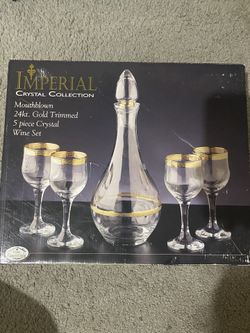 Imperial Crystal Collection Mouthblown 24kt. Gold Trimmed 5 Piece Crystal Wine Set