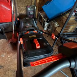 Electric chordless lawnmower
