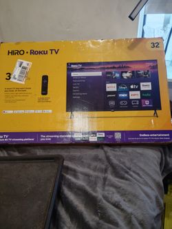$90 brand new "32 Roku flat screen