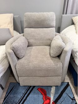 Living spaces reclining chair