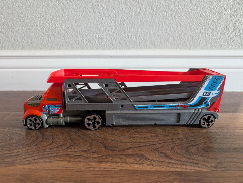 Hot Wheels Car Carrier