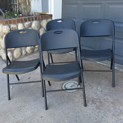 Folding Plastic Chairs