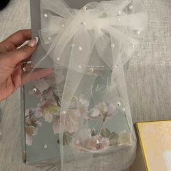 Bridal Hair Bow Veil Pearl