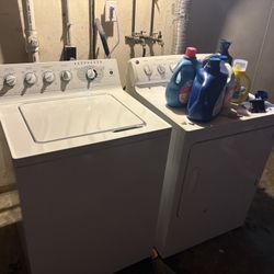 Washer And Dryer Set 250.00