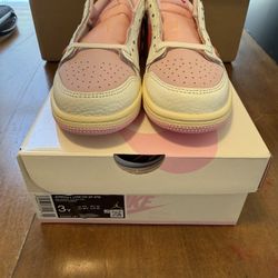 Jordan 1 Low Travis Scott Size 3Y  Brand New 