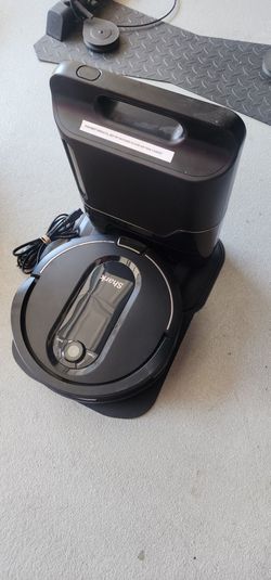 Shark robot vacuum - RV1001AE