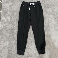 Small/petite FIGS Black Scrub Pants