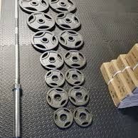 SET  OF  FITNESS  GEAR  PLATES  &  NEW  7  FOOT  BAR  (PAIRS OF)  :  45s  35s  25s. 10s  5s  2,5s 