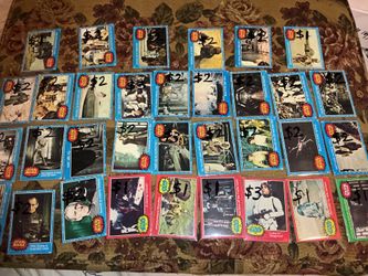 33 Vintage 1977 Star Wars Topps cards 27 Blue Border,5 Red Border,and 1 Green Border  #11,14,15,16,17,18,22,23,25,31,34,36,37,38,39,40,43,45,46,47,50,