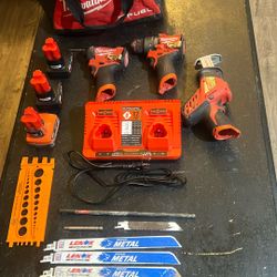 Milwaukee12volt Cordless Tool Set