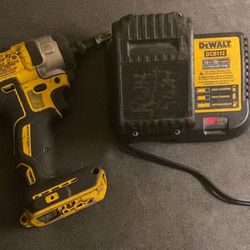 DeWalt Cordless 1/4 Inch Power Drive Impact With Battery And Battery Charger