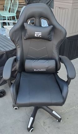 Elfardi facing chair black
