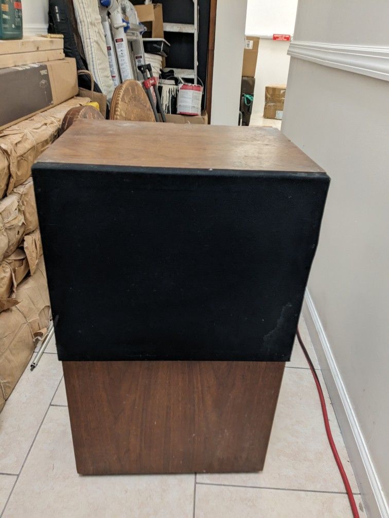 Pyramid Dick Sequerra-Model 8w Subwoofer