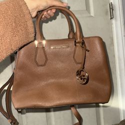Micheal Kors purse