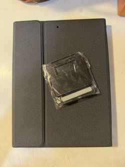 iPad Case 10.2” (7th / 8th / 9th gen) with Keyboard
