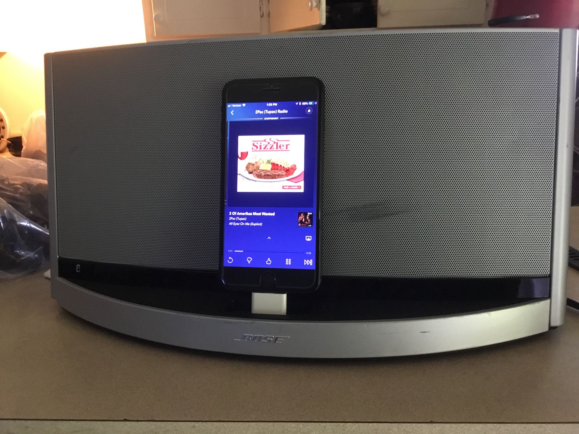 Bose Sounddock 10 with Bluetooth adapter and iPhone 5 6 7 8 for Sale in San Jose, - OfferUp