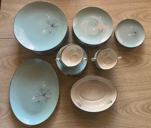 Vintage MCM Franciscan ‘Silver Pine’ Fine China