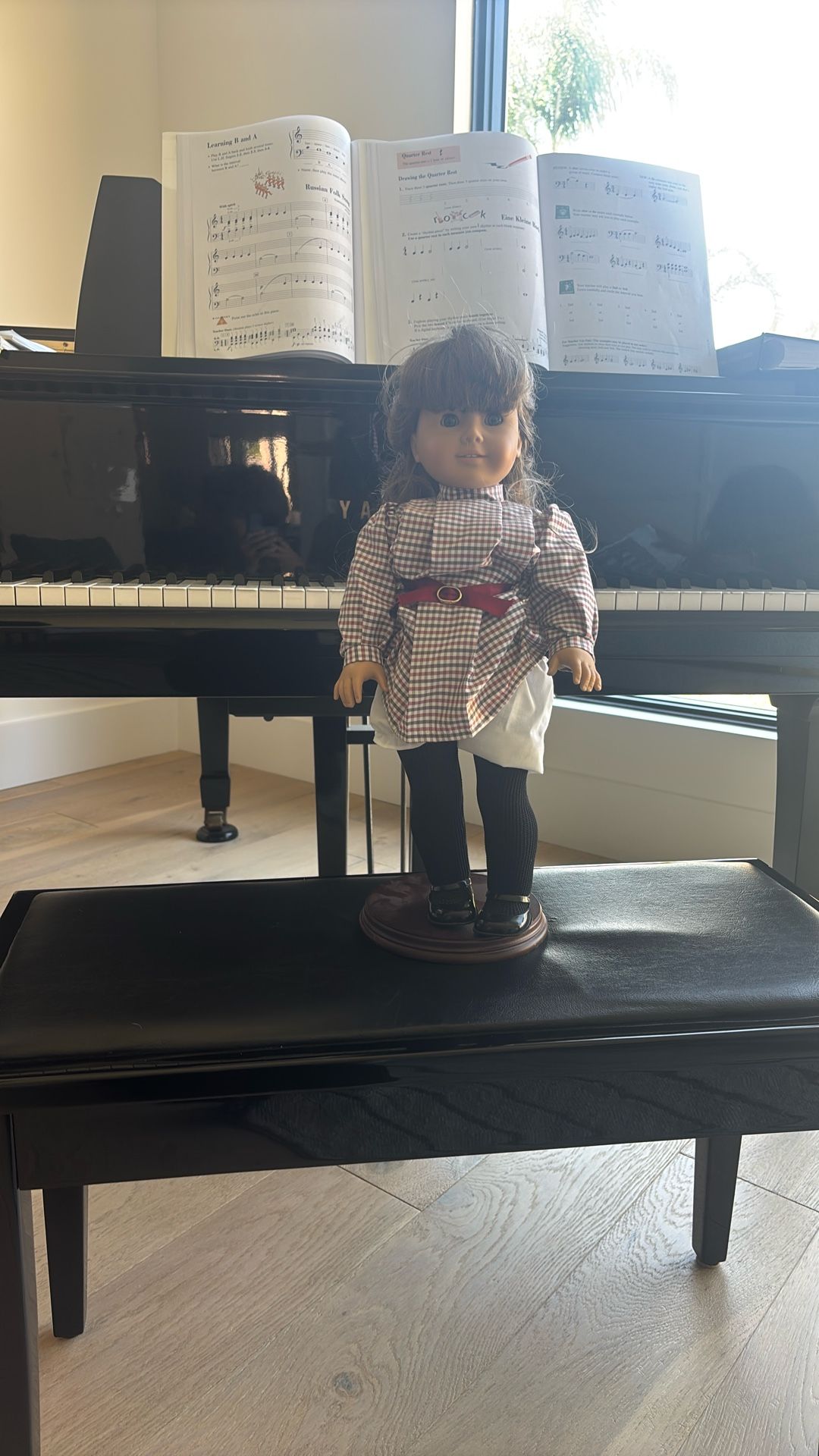 1986 American Girl, Doll with stand