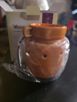 Maize Scentsy warmer