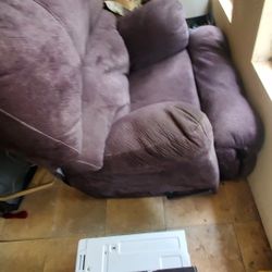 Recliner Works Perfect Never Really Even Used