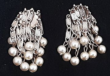 Vintage clip on earrings Silvertone chains and pearls 2" L x 1" D
